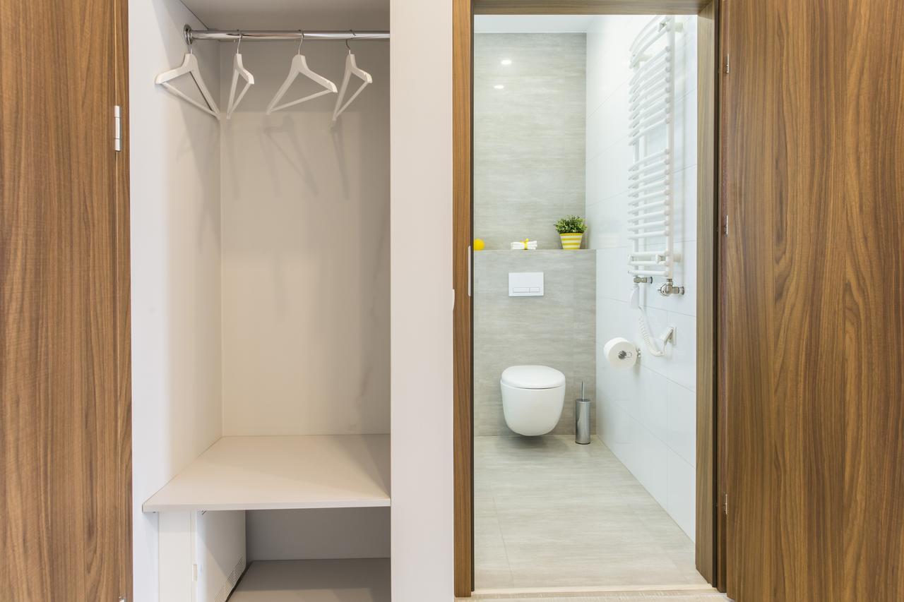 Udanypobyt Apartament Zamoyskiego 73 *